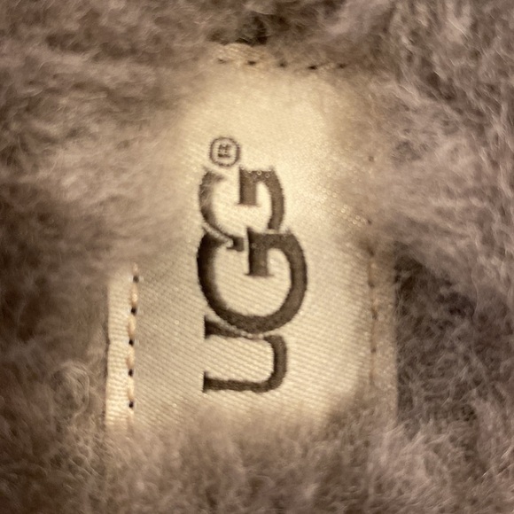 NEW UGG Abela Women’s Slippers - Picture 7 of 16